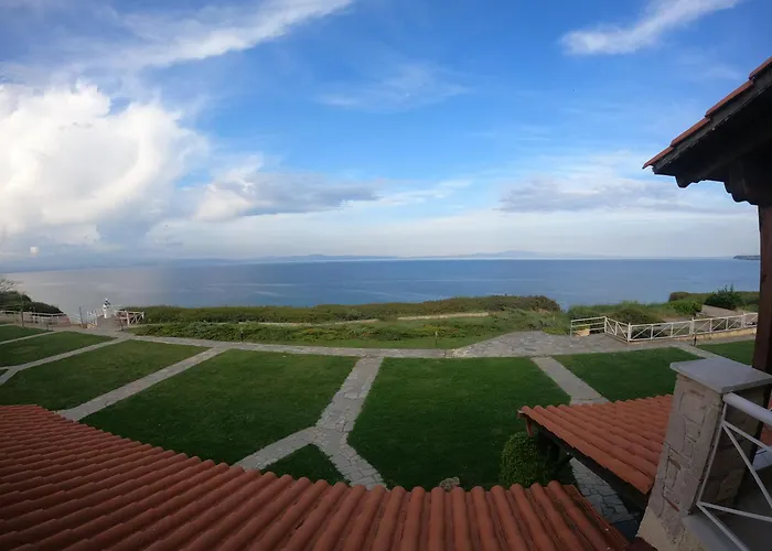 Sophia View Home- με θέα την θαλασσα Дом отдыха *