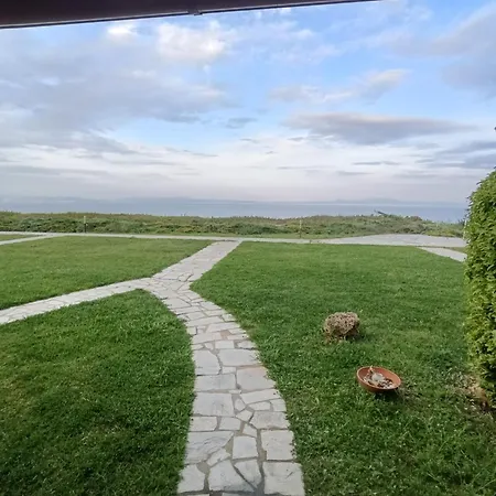 Sophia View Home- εξοχική κατοικία με θέα την θαλασσα Nea Poteidaia